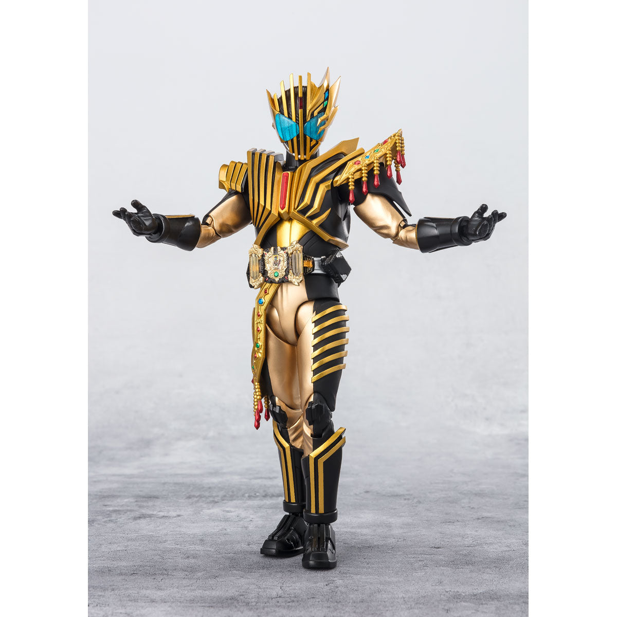 [Pre-order]Bandai -  S.H.Figuarts KAMEN RIDER LEGEND