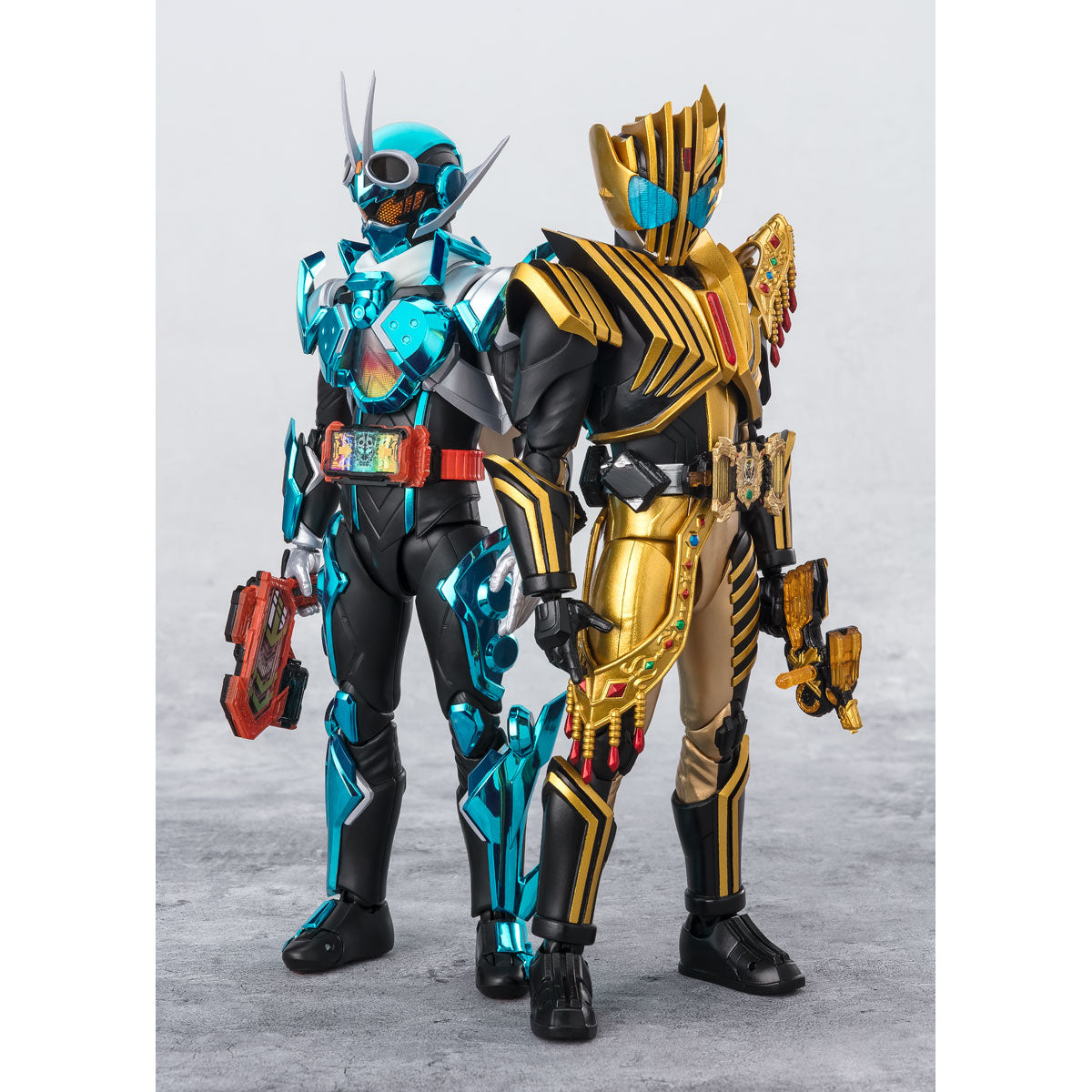 [Pre-order]Bandai -  S.H.Figuarts KAMEN RIDER LEGEND