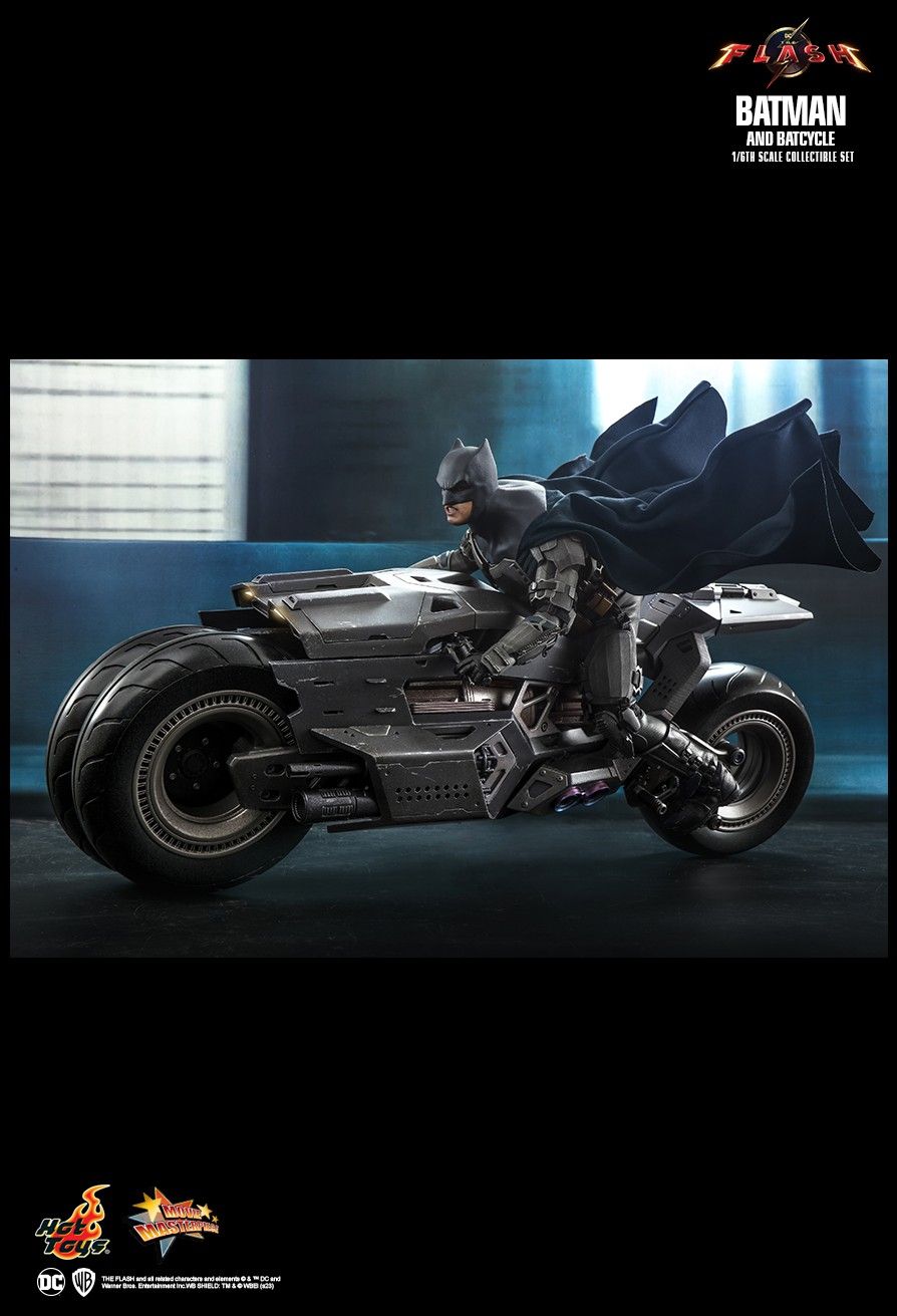 Pre-order]Hot Toys - MMS705 - The Flash - Batman and Batcycle –  Broshobby-Canada